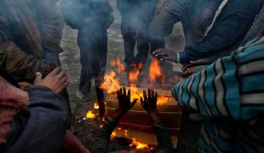 चिसोमा बनिहारालाई हात मुख जोड्नै धौधौ