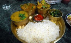 होमस्टे सञ्चालक भन्छन् : ‘अब स्थानीय परिकारलाई प्राथमिकता दिन्छौँ’