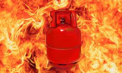 ग्यास सिलिण्डर विष्फोट हुँदा बाह्र जनाको मृत्यु