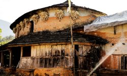 संरक्षणको पर्खाइँमा घुमाउने घर