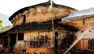 संरक्षणको पर्खाइँमा घुमाउने घर