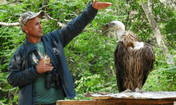 आफ्नै खर्चले वन्यजन्तु संरक्षण गर्ने नेचर हिरो गोविन्द