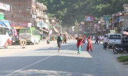 राजमार्ग विस्तारले पुरानो व्यापारिक केन्द्र डुम्रे बजार मासिने चिन्ता