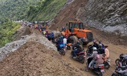 नारायणगढ मुग्लिन सडक खण्डमा दैनिक चार घण्टा सवारी आवागमन रोकिने