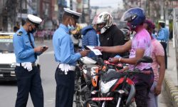 १ सय ७ जना चालकहरु ट्राफिक प्रहरीको कारवाहीमा