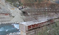 पुल निर्माणमा ढिलाई, आठ वर्षमा ४० प्रतिशत काम