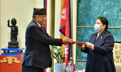 प्रधानमन्त्रीका लागि अध्यक्ष दाहालको दाबी पेश