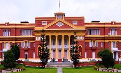 अध्यक्ष दाहाललाई प्रधानमन्त्रीमा दाबी पेश गर्दै शीर्ष नेता शीतल निवासमा