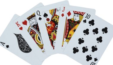 ४ महिनामा साढे चार करोडको तास आयात