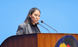 महिला नेत्रीलाई चेली नभन्न सांसद श्रेष्ठकाे आग्रह