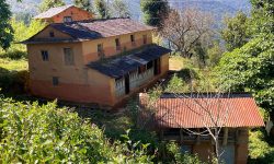 बागलुङमा थपिँदैछ विकास, तर बस्ती रित्तिँदै