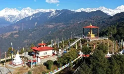 सुन्दर रमणीय हेलम्बु पर्यटकको पर्खाइमा