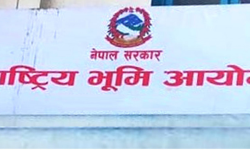 भूमिहीन भन्छन् : निस्सा पायौं, लालपुर्जा कहिले पाउँछौं ?