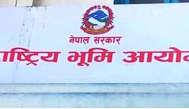 भूमिहीन भन्छन् : निस्सा पायौं, लालपुर्जा कहिले पाउँछौं ?