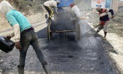 बुटवल नारायणघाट सडकमा कालोपत्रको परीक्षण सुरु