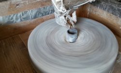 कालीकोटमा कुटानी-पिसानी गर्न घट्टकै भर