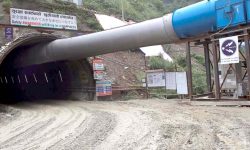 बालुवा नपाएपछि नागढुंगामा सुरुङमार्ग खन्ने काम रोकियो