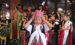 र्‍यालीसहित मनाइयो अन्तर्राष्ट्रिय पोशाक तथा टोपी दिवस (फोटो फिचर)