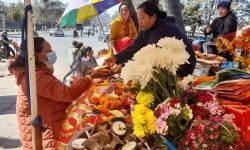 पूजा सामग्री बिक्रीबाट मासिक ७० हजारसम्म आम्दानी