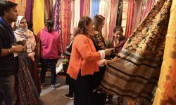 सारीको व्यापार !