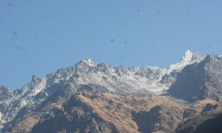 हिमपात नहुँदा जनजीवन प्रभावित