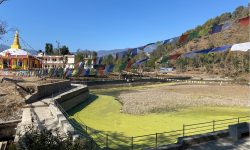 पानी अभावले सुक्यो किस्पाङ पोखरी