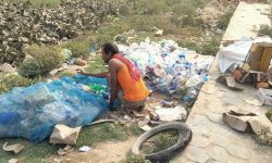 कबाडी बटुलेर जीवन धान्दै