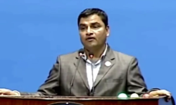 निर्माणमा लापरवाही गर्ने ठेकेदार कम्पनीको नाम संसदमा लिइन्छ, तर कारबाही हुँदैन : प्रदीप पौडेल