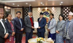 नेकपा एमालेका मन्त्रीहरुले बुझाए राजीनामा