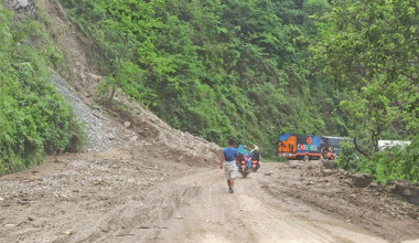 फागुन १८ गतेदेखि पृथ्वी राजमार्ग बन्द गरी भीर काट्ने