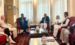 अफगानिस्तानका पूर्व राष्ट्रपति कारजाई र संयुक्त राष्ट्रसंघका प्रतिनिधि बीच भेट