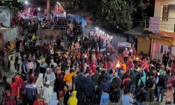 हलेसीमा दर्शनार्थीको घुँइचो