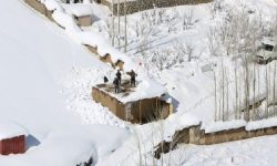 अफगानिस्तानमा भीषण हिमपहिरो र बाढी