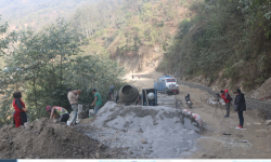 सडक कालोपत्र : समय रहुञ्जेल सुस्त, सकिएपछि तीव्र