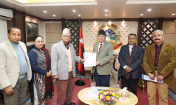 विभिन्न विषयलाई समेटेर जनमोर्चाले बुझायाे प्रधानमन्त्रीलाई ज्ञापनपत्र