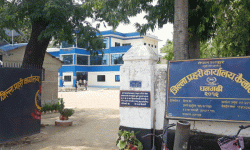 धनगढीका व्यस्त सडकमा पार्किङ गर्न नपाइने