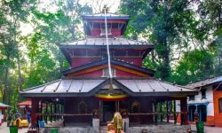 कलात्मक बनाइँदै बागलुङ कालिका मन्दिर