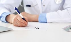 ओपडीमा आएका बिरामीलाई इर्मजेन्सीको टिकट दिएर उपचार गरिँदै