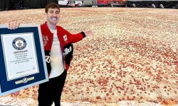 सबैभन्दा ठूलो पिज्जा