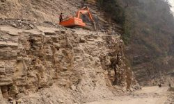 तनहुँको आँबुखैरहनी–दमौली सडकखण्ड रातिमा दैनिक चार घण्टा बन्द हुने