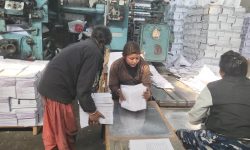 प्रधानमन्त्रीको चासोपछि समयमै पाउने भए विद्यार्थीले पुस्तक