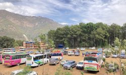 धार्मिक पर्यटक चढेका सवारीसाधन