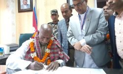 मन्त्री यादवद्वारा पदभार ग्रहण