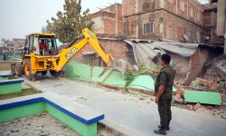 अतिक्रममाथि चल्यो महानगरपालिकाको डोजर