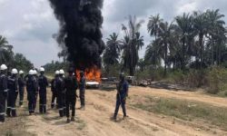 दक्षिणी नाइजेरियामा तेलको पाइपलाइन विस्फोट हुँदा १२ जनाको मृत्यु