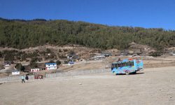 ढोरपाटनमा बस पुग्यो, पर्यटकलाई सहज