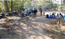 सिद्धिविनायक उद्यानमा वनभोज खानेको भीड