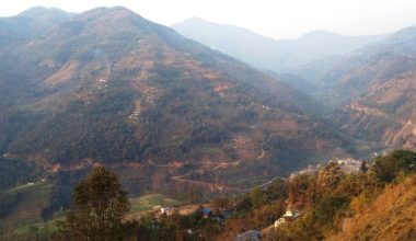 बसाइँसराइले रितिदै जैमिनीका गाउँ