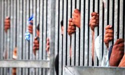 कुन देशमा कति कैदी बन्दी छन् ?