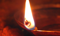 पुजा गर्दा किन दियो बालिन्छ ?